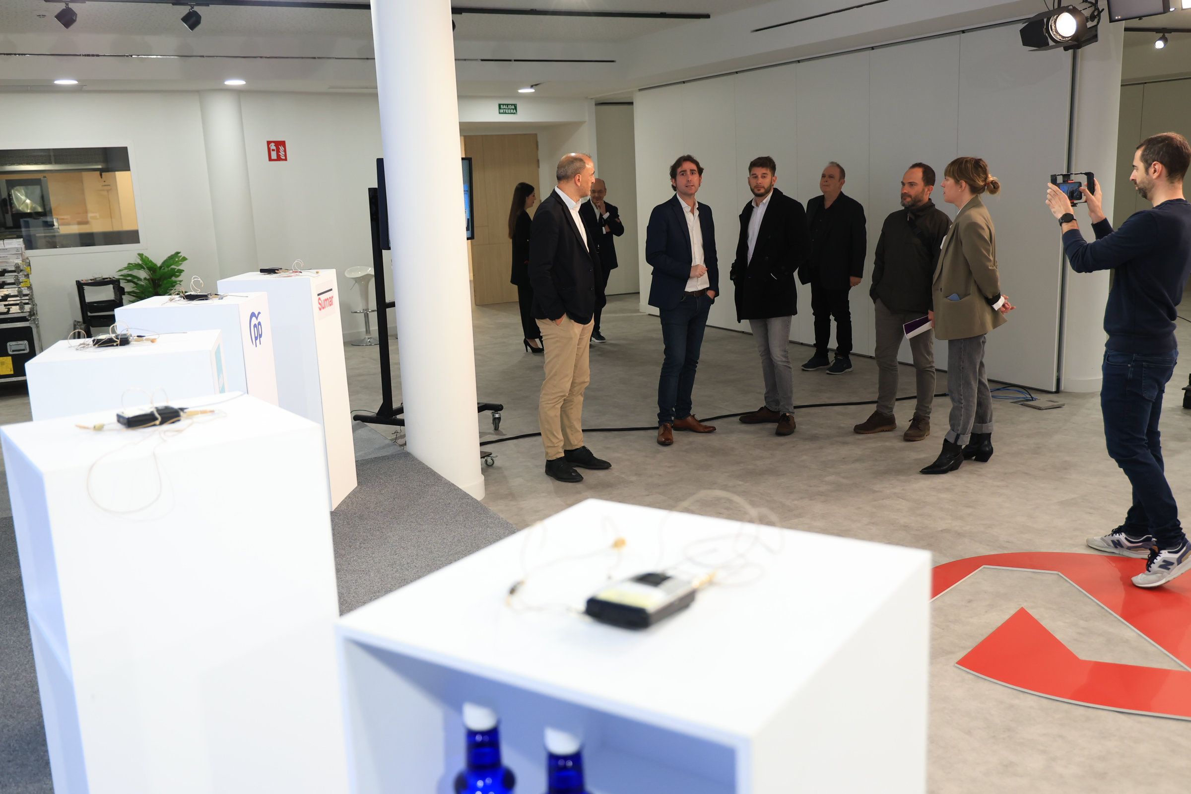 Las bambalinas del debate de DV