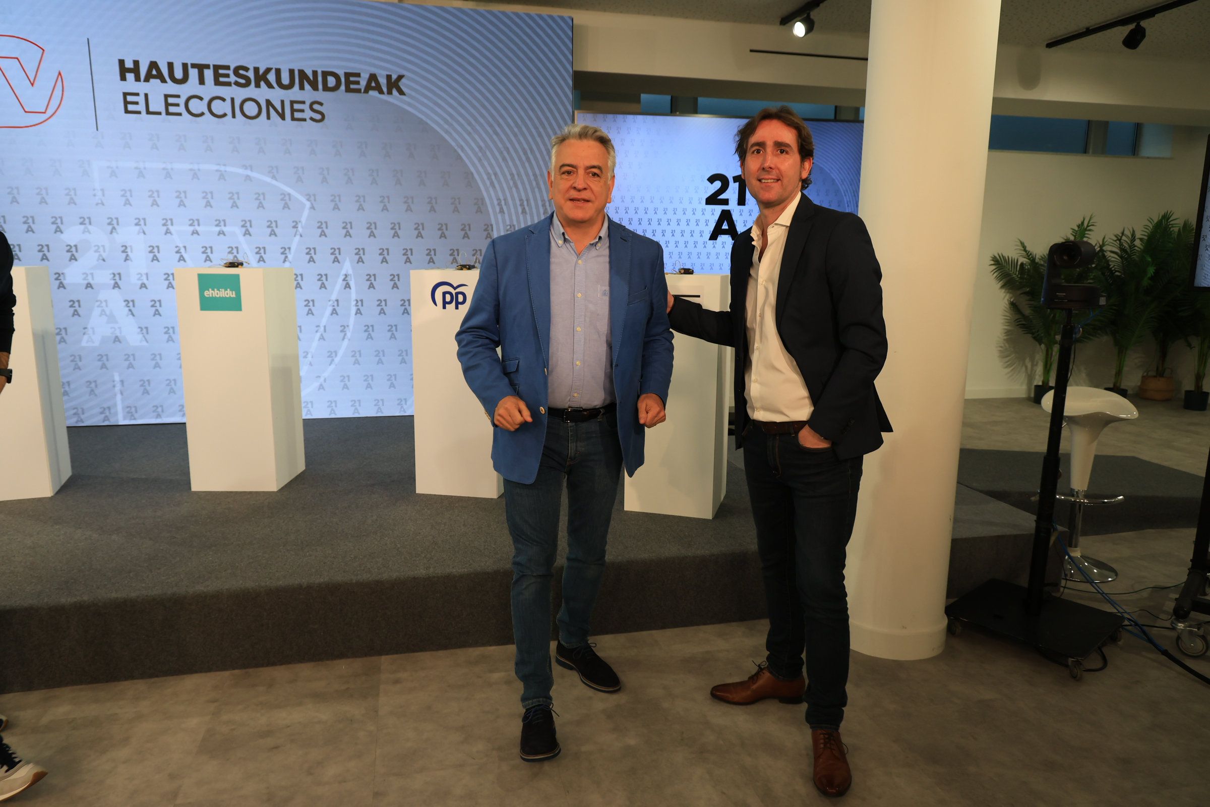 Las bambalinas del debate de DV