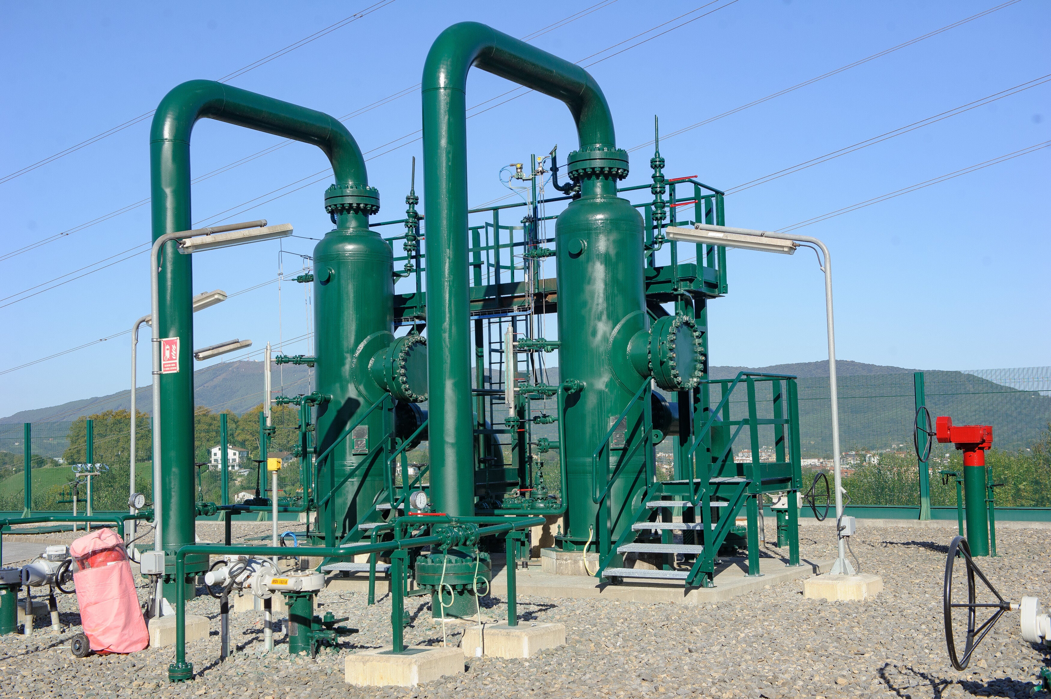 Imagen del renovado gasoducto de Irun, en la zona rural de Meaka