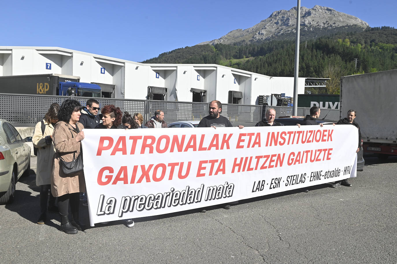 Protesta por la muerte de un transportista en Arrasate la semana pasada