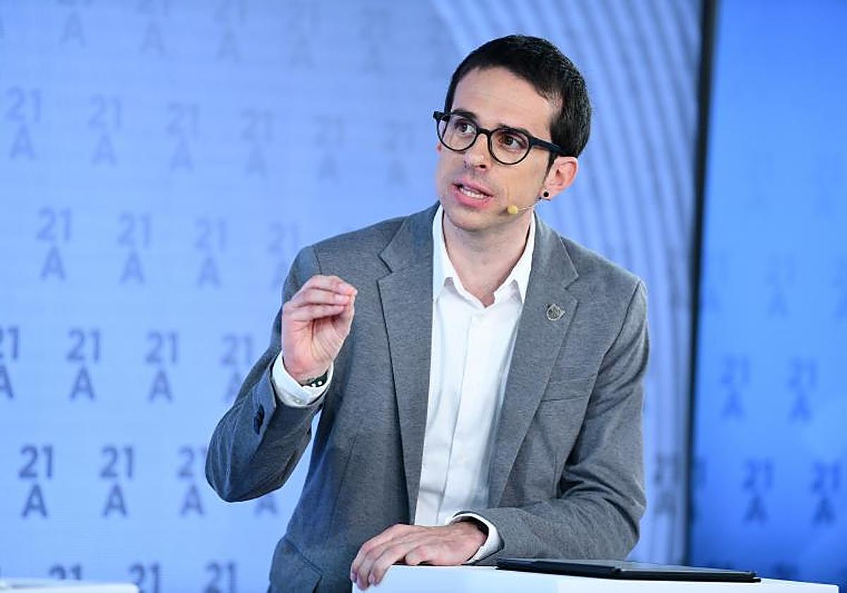 Pello Otxandiano, en un momento del debate electoral organizado por El Diario Vasco.