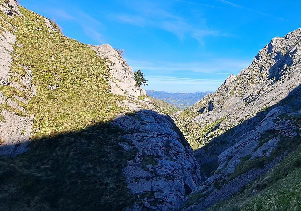 Errenaga, la discreta cima de la Sierra de Aralar