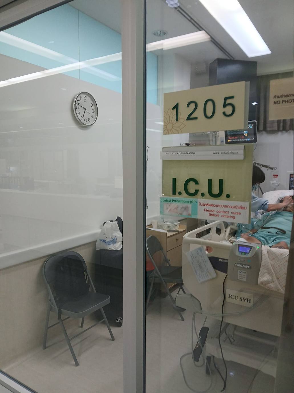 Habitación de la UCI en la que se encuentra hospitalizado Álex García.