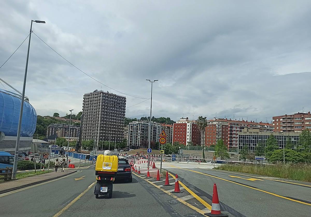 Desde el lunes los conductores que bajen a Anoeta por Doctor Begiristain deberán girar obligatoriamente hacia paseo de Zorroaga.