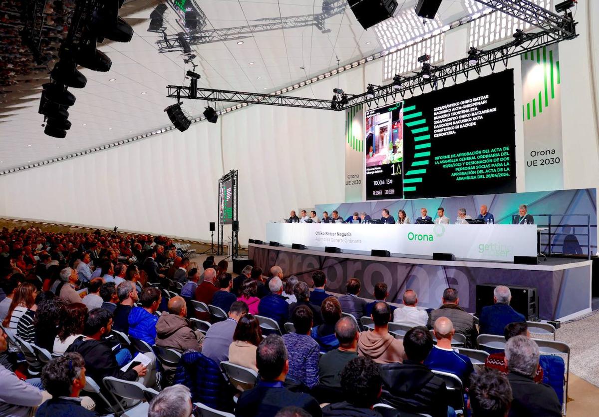 Asamblea general de Orona celebrada este viernes.