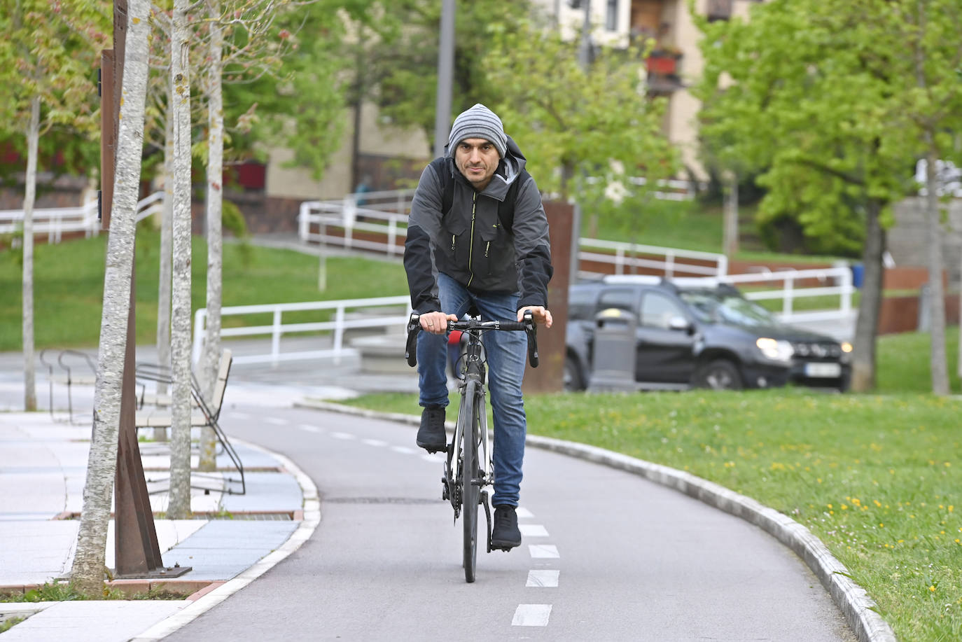 «Con la bici reduces la contaminación y evitas el gasto de la gasolina»