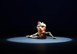 'Espartaco': Xenia Barbe y Marc Riera interpretaron un complejo paso a dos.