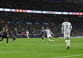Zakharyan se prepara para disparar a portería en la frontal del área el viernes en el Reale Arena frente al Real Madrid.