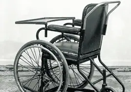 Un modelo de silla de ruedas de los años 40.