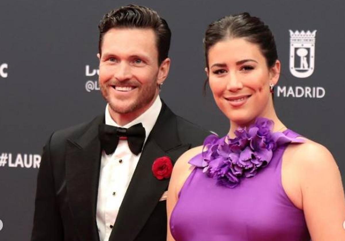 Garbiñe Muguruza posa con Arthur Borges en los premios Laureus