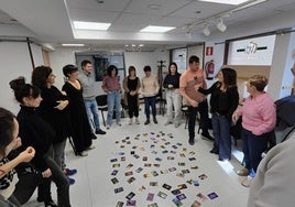 La reunión celebrada el pasado 18 de abril con la participación de diferentes agentes, centro escolares y miembros de la corporación municipal.