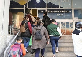 Imagen de archivo de un colegio donostiarra sin relación con la información.