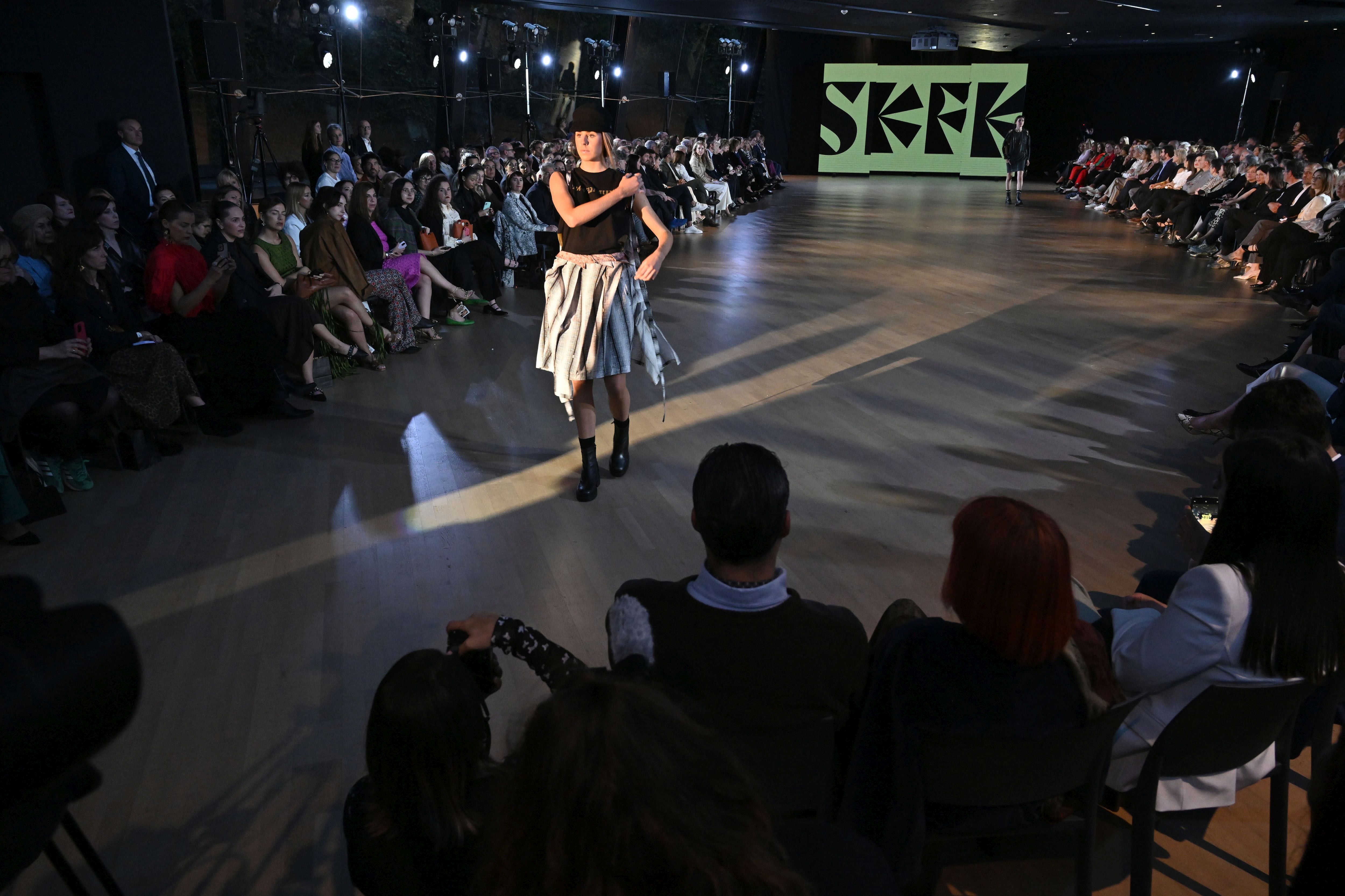 El desfile de SKFK en Getaria