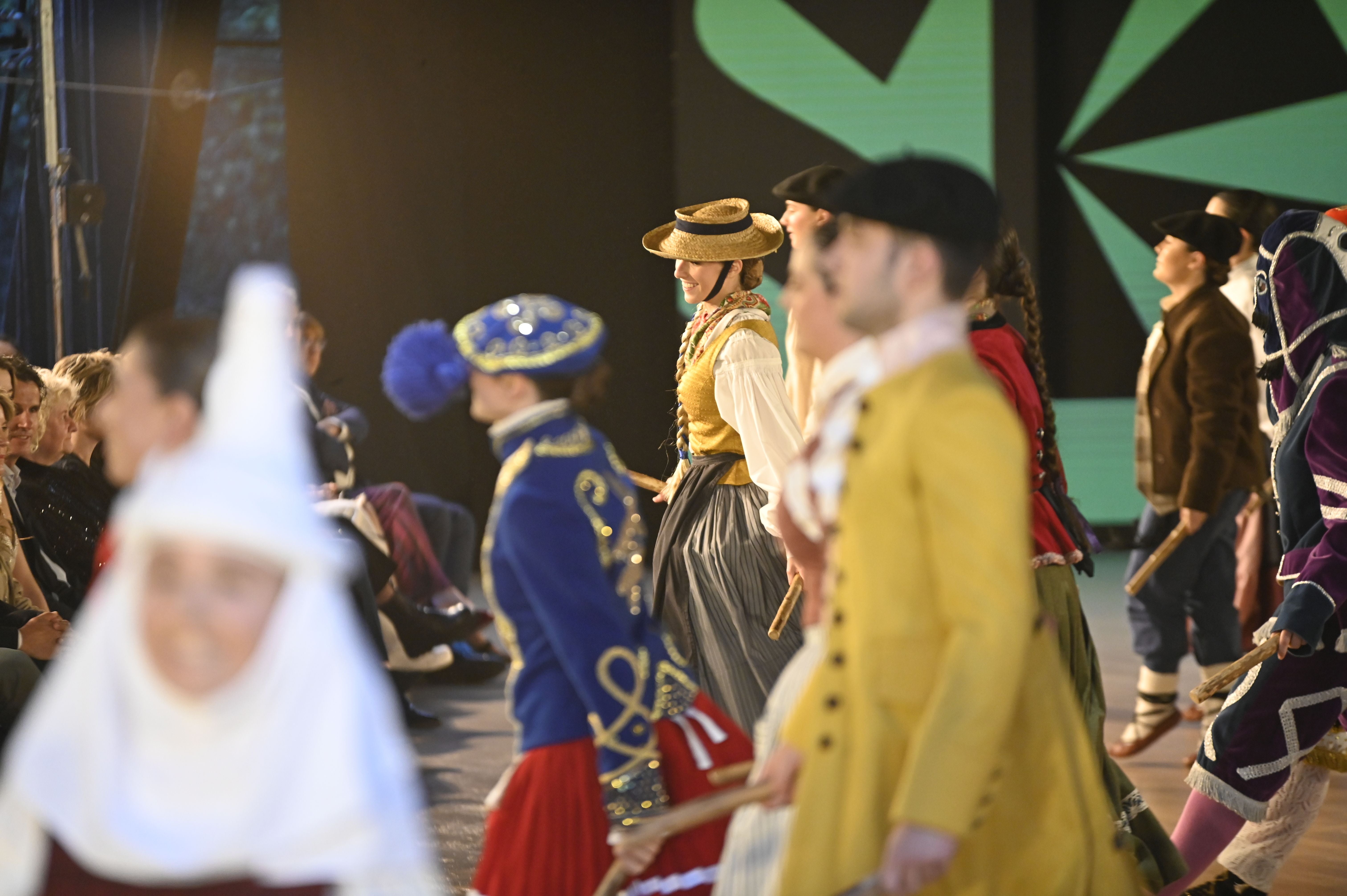 El desfile de SKFK en Getaria