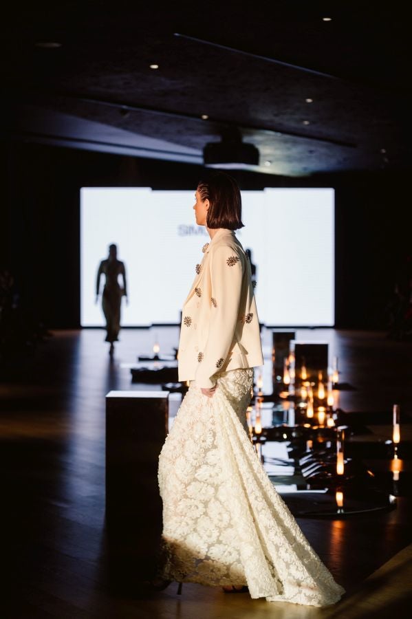 Simorra seduce en Balenciaga