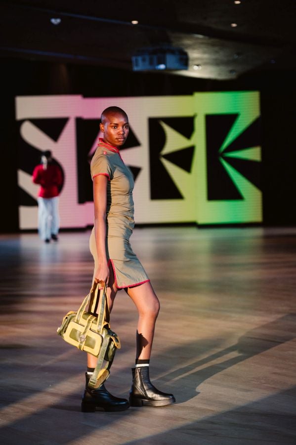 El estilo propio de SKFK se adueña de la pasarela