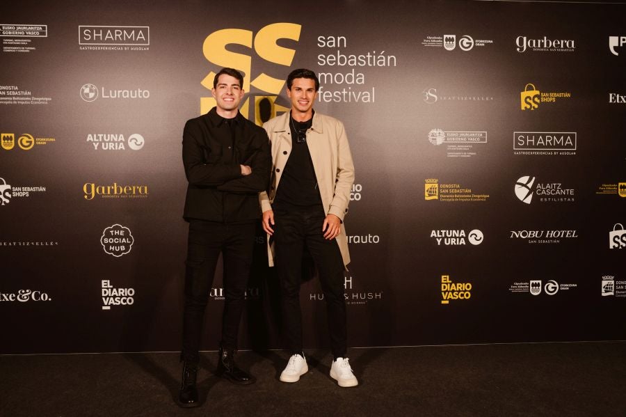 Photocall del desfile de SKFK en Balenciaga