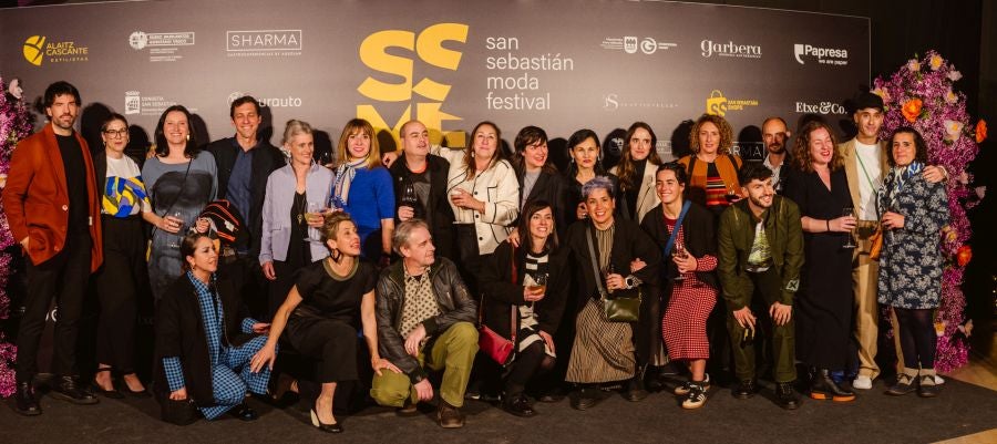 Photocall del desfile de SKFK en Balenciaga