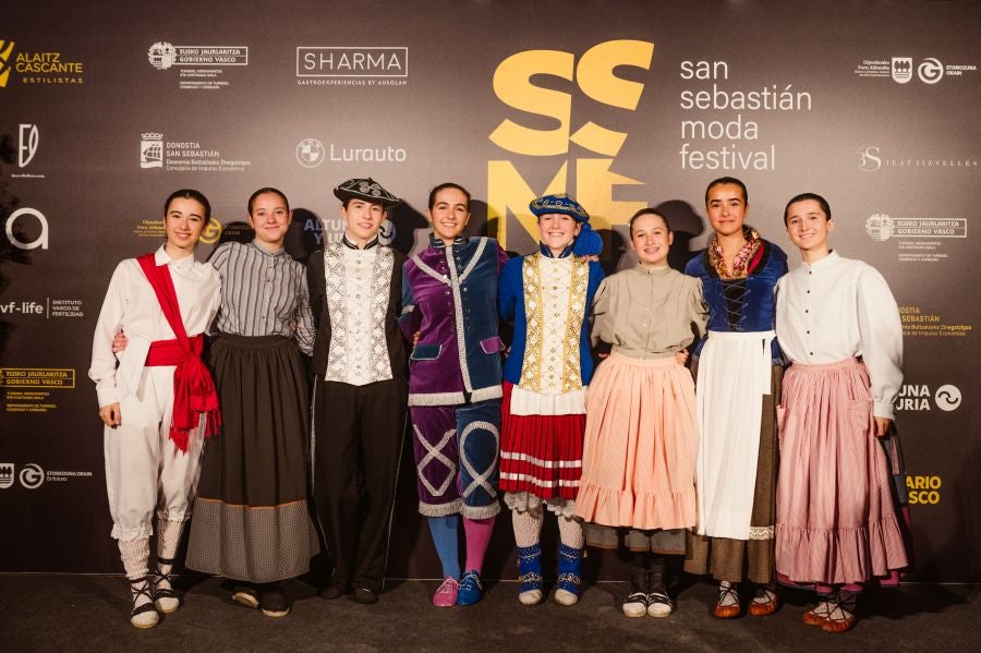 Photocall del desfile de SKFK en Balenciaga