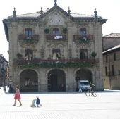 Fachada exterior del Ayuntamiento de Oñati.