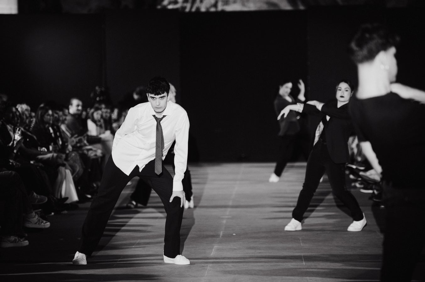 Elegancia sobre la pasarela de la mano de Sastrería Aldabaldetreku