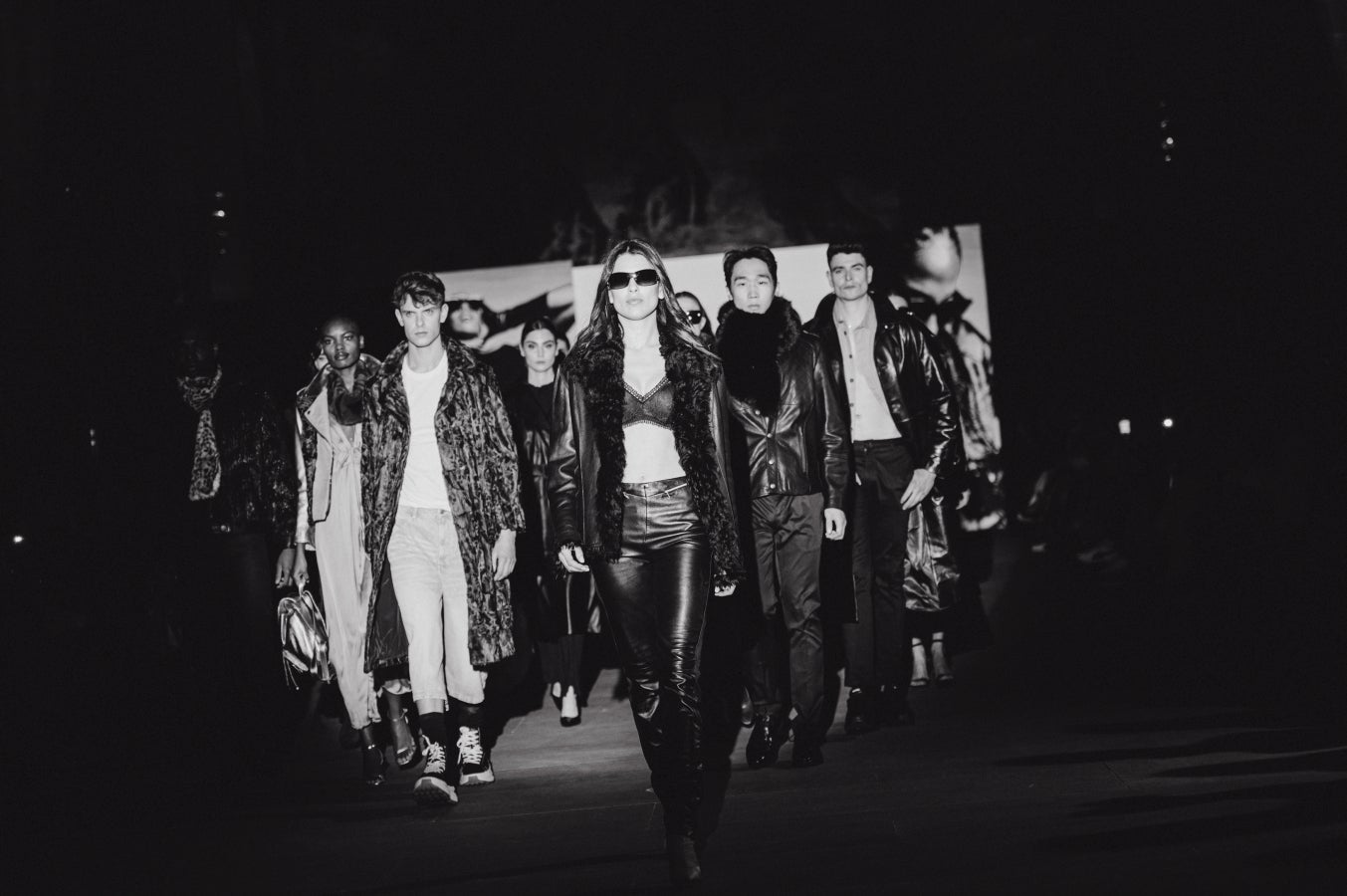 Las mejores imágenes del desfile de Ramón Ezkerra