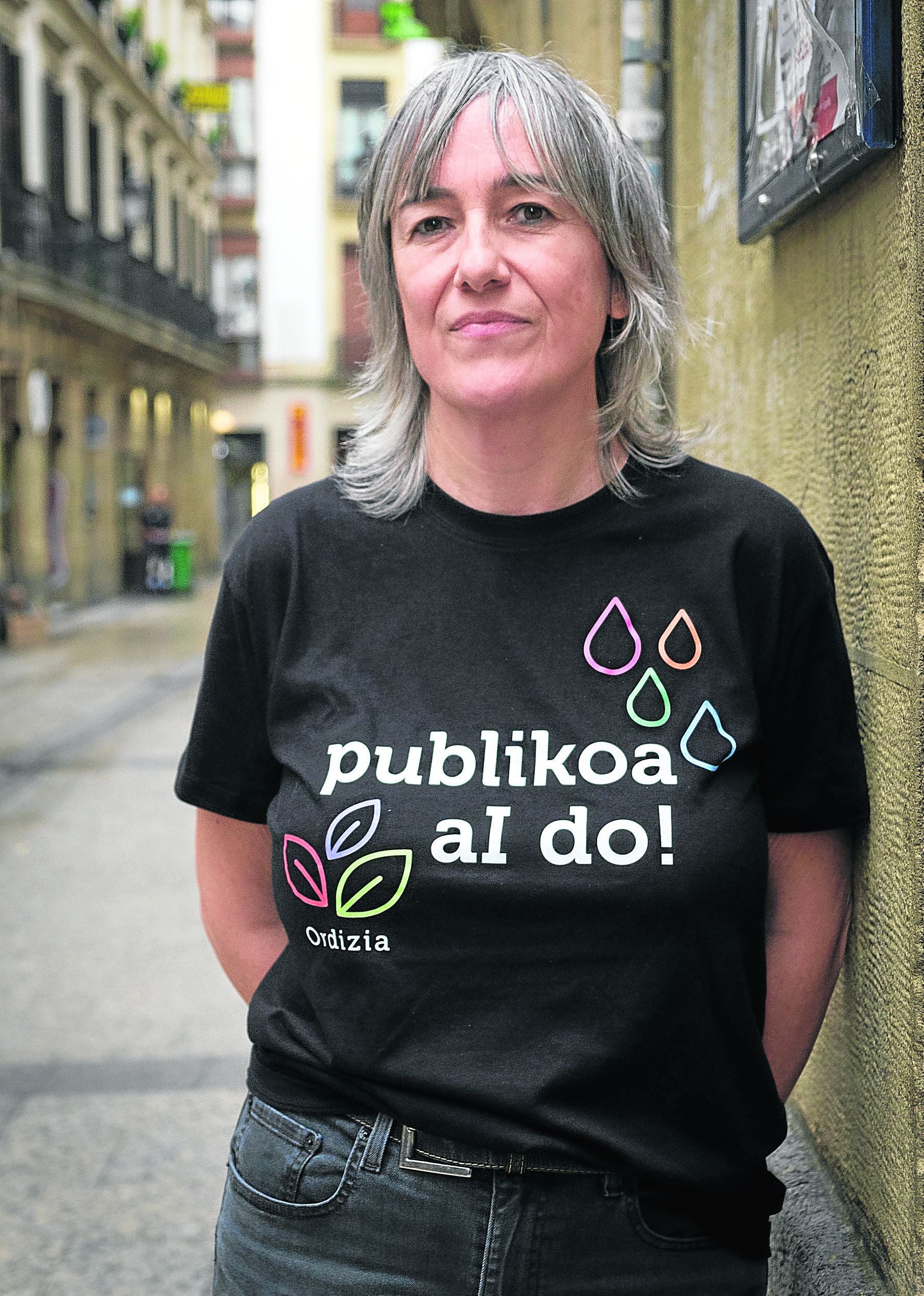 Lurdes Imaz, la coordinadora de Ehige, en la Parte Vieja de Donostia.