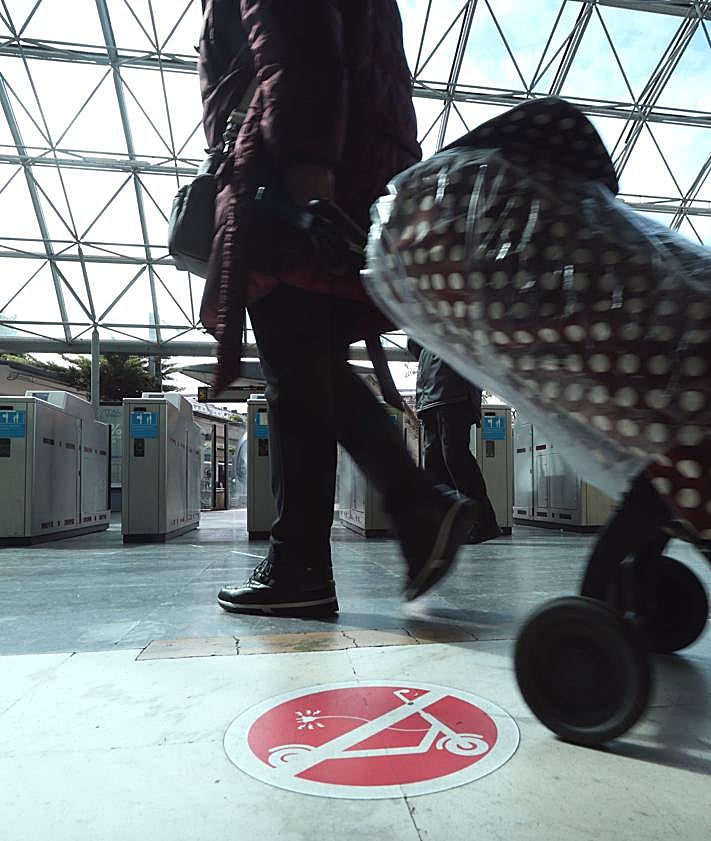 Imagen secundaria 2 - Volodimir, y abajo Malainin con un amigo.