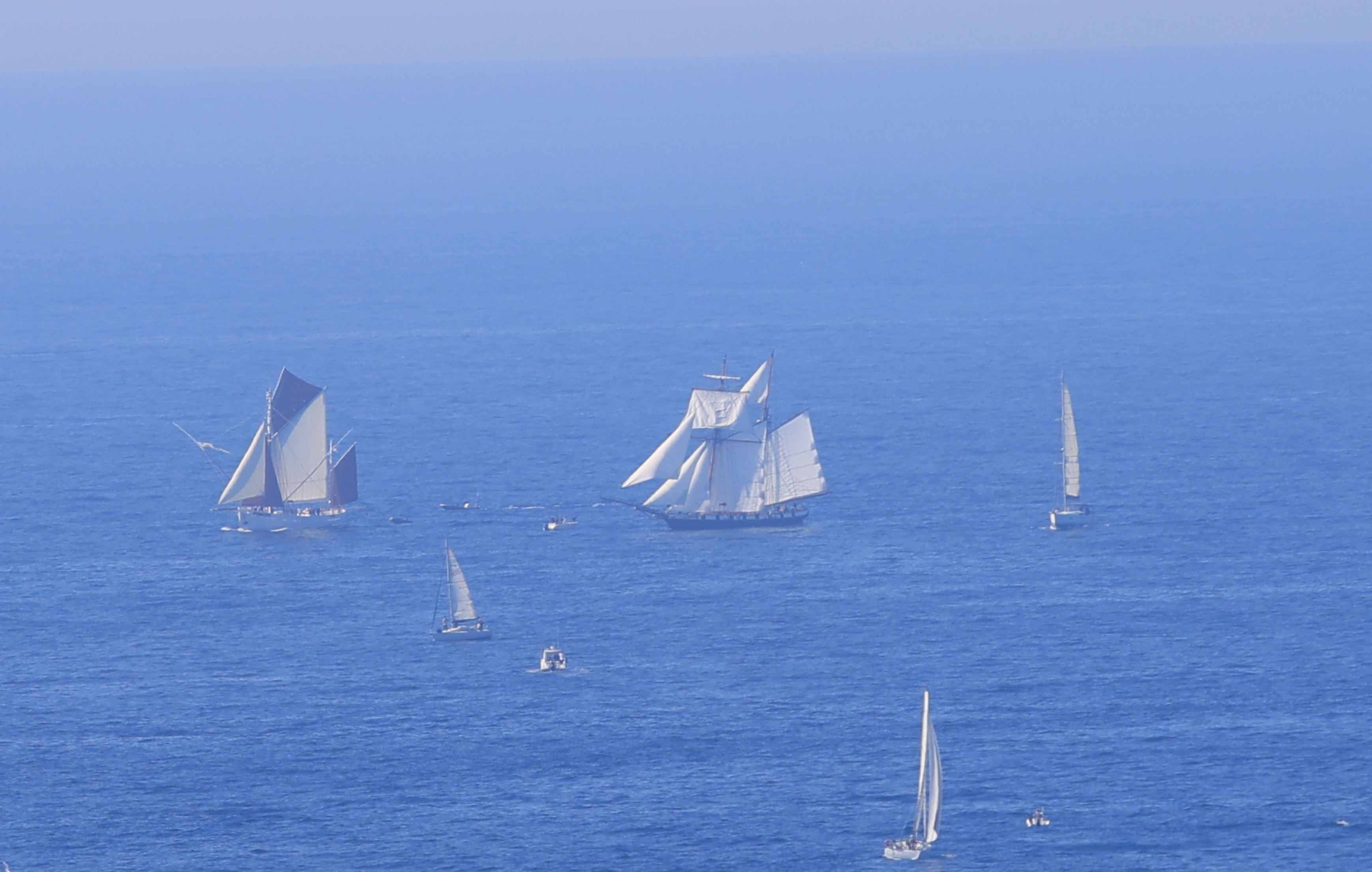 Las mejores imágenes de la entrada de los barcos en la bahía