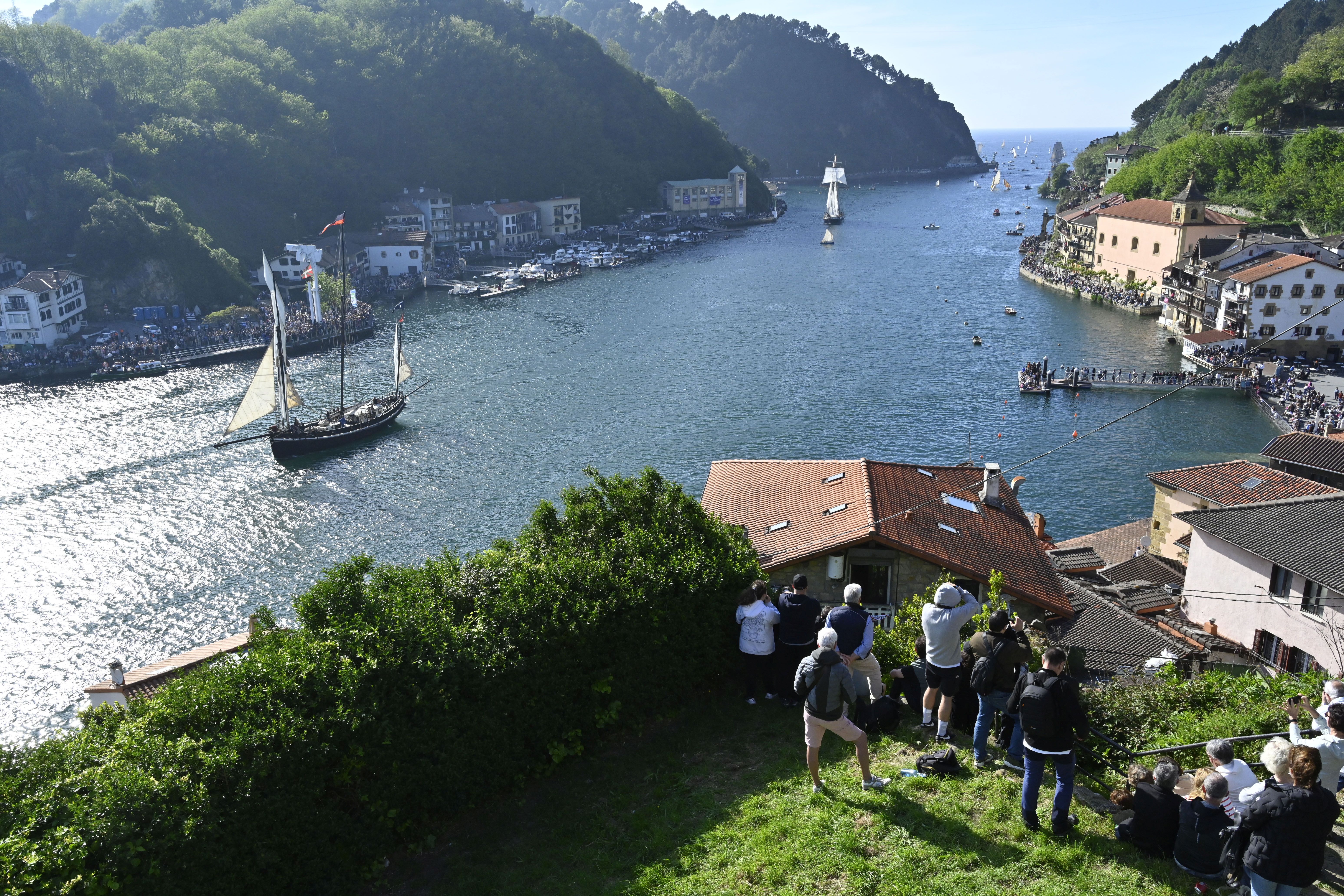 Las mejores imágenes de la entrada de los barcos en la bahía