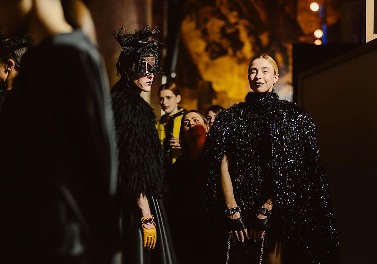 Isabel Zapardiez apostó por labios negros en SSMF.