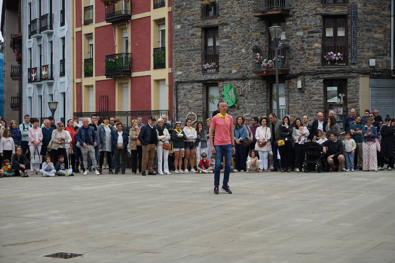La Sokadantza del primer domingo de las fiestas de Loinaz