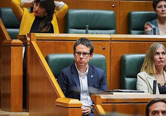 Pello Otxandiano ayer en el Parlamento Vasco.
