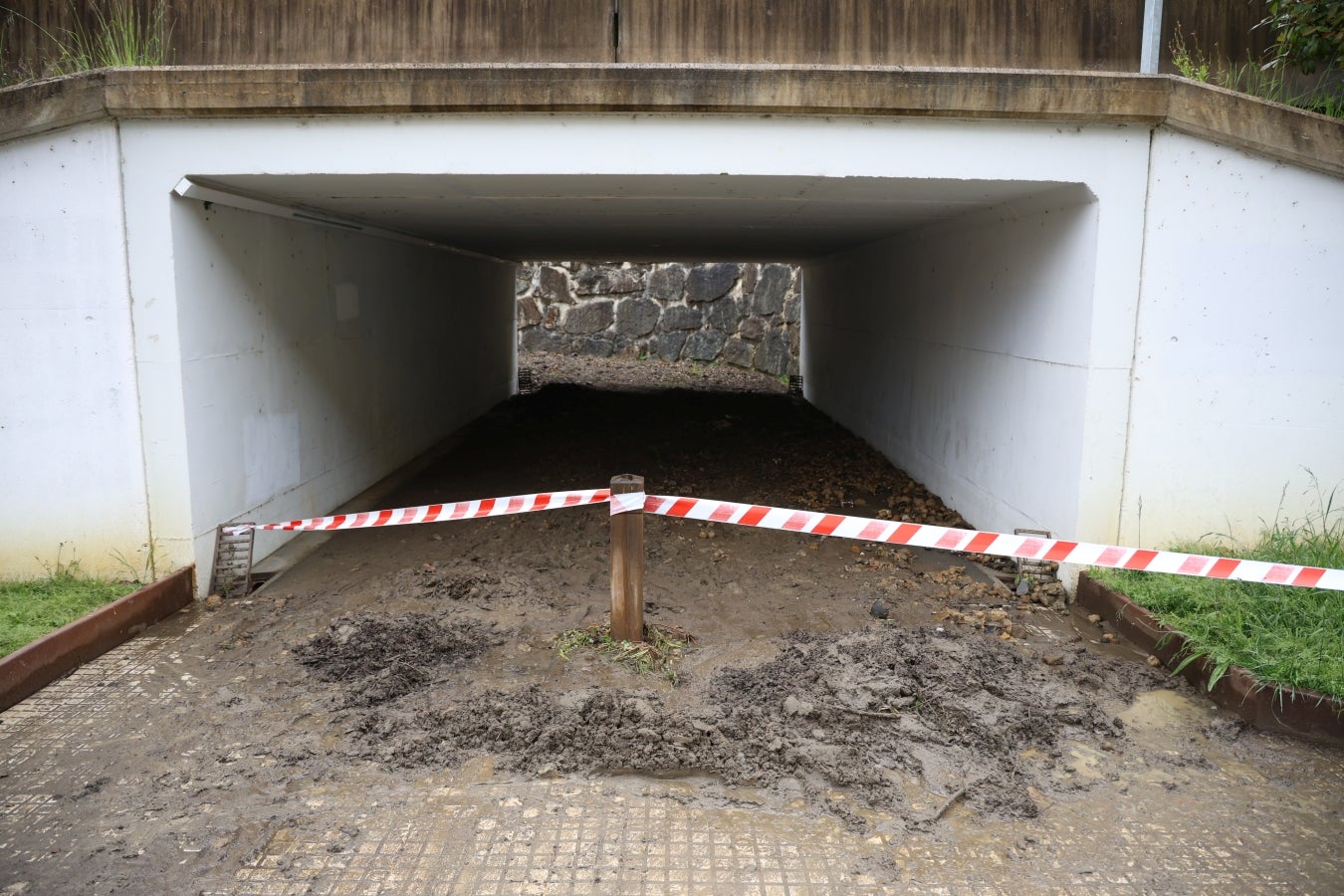 Barro y más barro en Lazkao