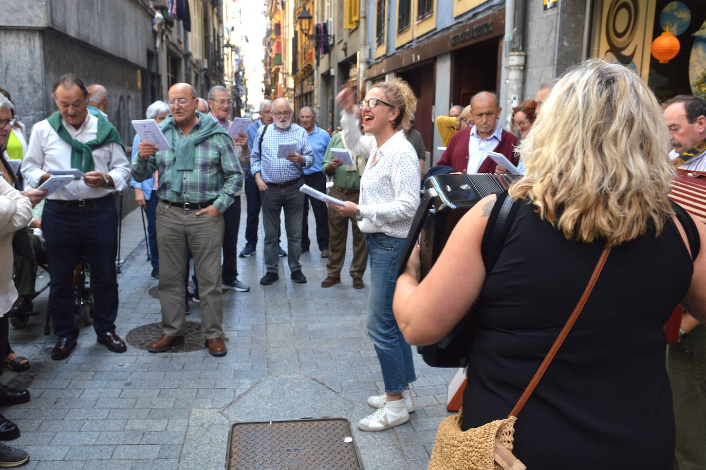 La música inunda las calles de Tolosa e Ibarra