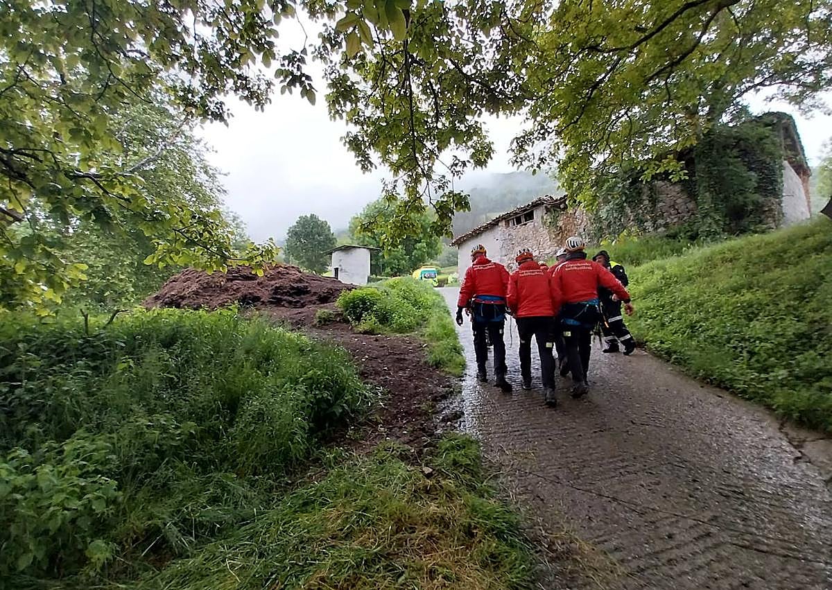 Imagen secundaria 1 - Hospitalizada una mujer desaparecida el domingo por la tarde en Azpeitia