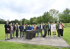 Espectáculo con 250 artistas para dar la bienvenida al verano en Chillida Leku