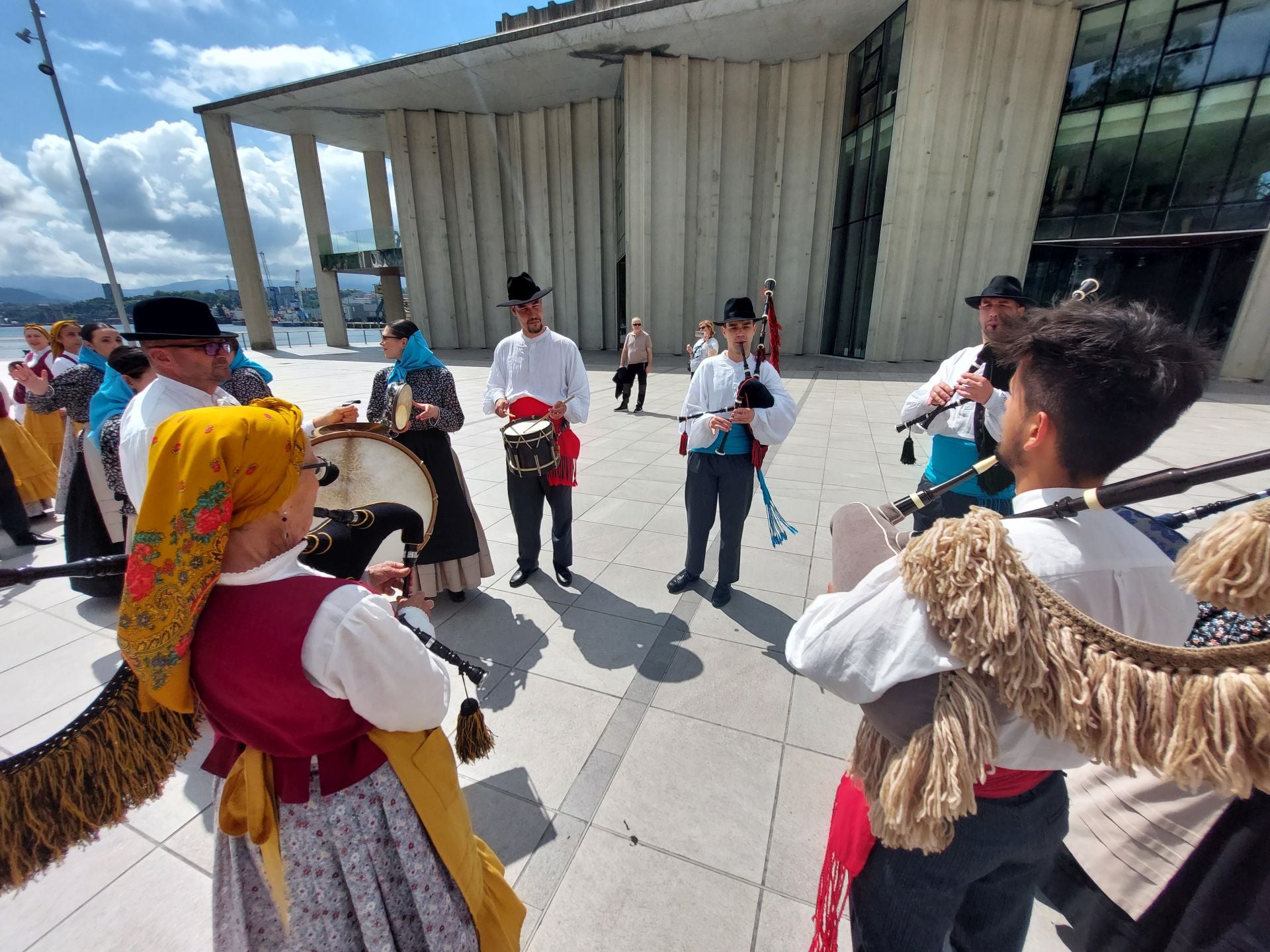 Las imágenes del día de Galicia en Euskadi