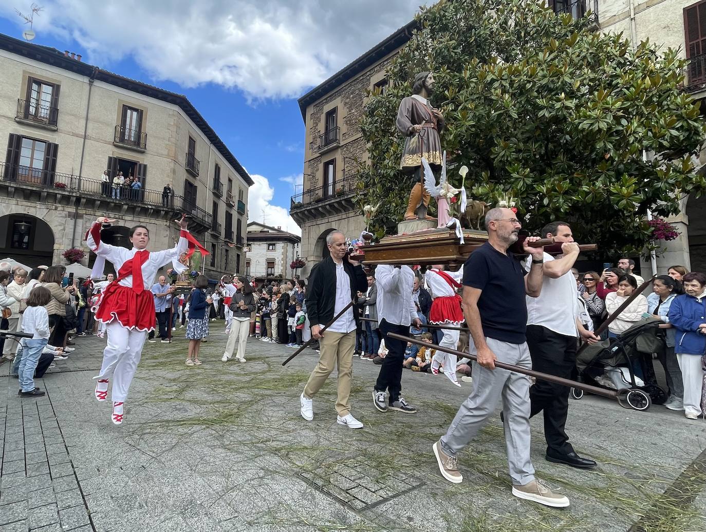 Multitudinario y emotivo Corpus Christi