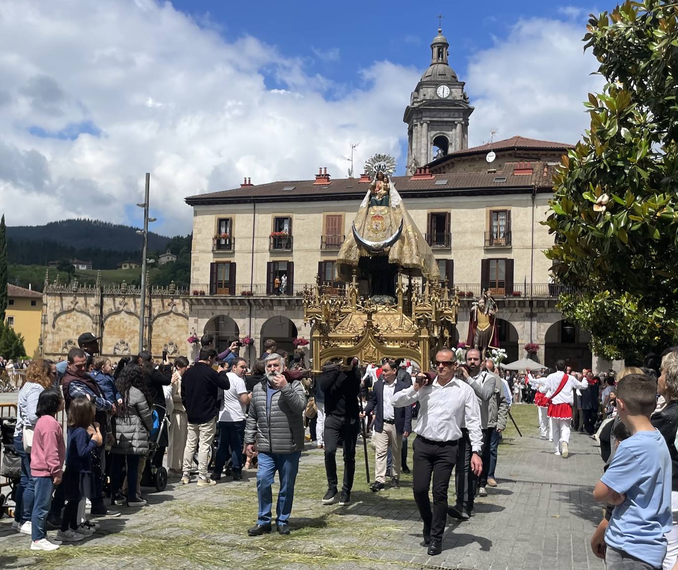 Multitudinario y emotivo Corpus Christi