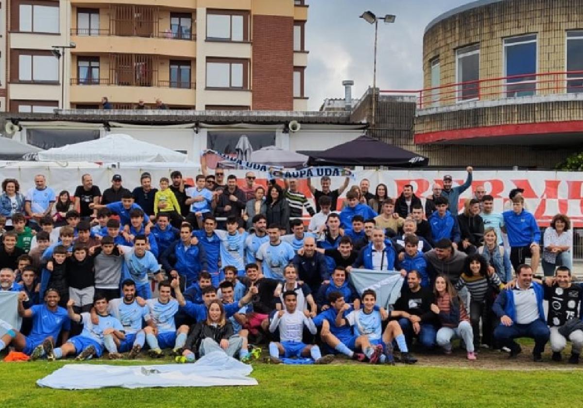 La acogida al equipo en Bermeo fue fundamental para asegurar un punto que podría valer un ascenso a Tercera RFEF.