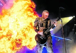 Las llamas y el fuego serán elementos omnipresentes en el concierto de hoy.