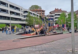 Plaza Hiru Damatxo de Aiete.