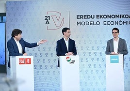 Eneko Andueza, Imanol Pradales y Pello Otxandiano en el debate electoral de las elecciones vascas organizado por El Diario Vasco.