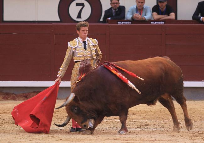 Borja Jiménez, reciente triunfador en las ferias de San Isidro y Sevilla, es uno de los nombres más esperados.