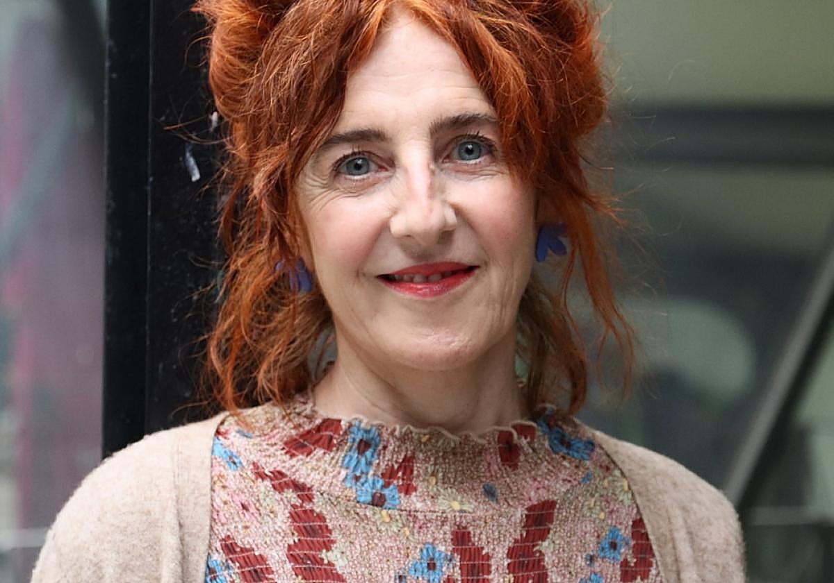 Elena Arambarri, treinta años al frente del taller de teatro, se despide este curso con emoción.