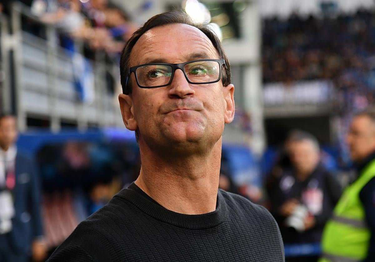 Etxeberria, minutos antes del encuentro contra el Oviedo.