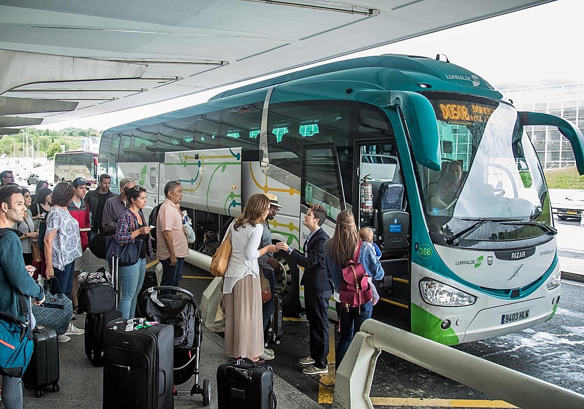 Línea directa de autobús entre Donostia y el aeropuerto de Hondarribia