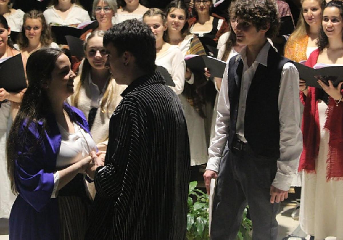 Un momento de la obra 'Come Again' de Zaria Koru Eskola.