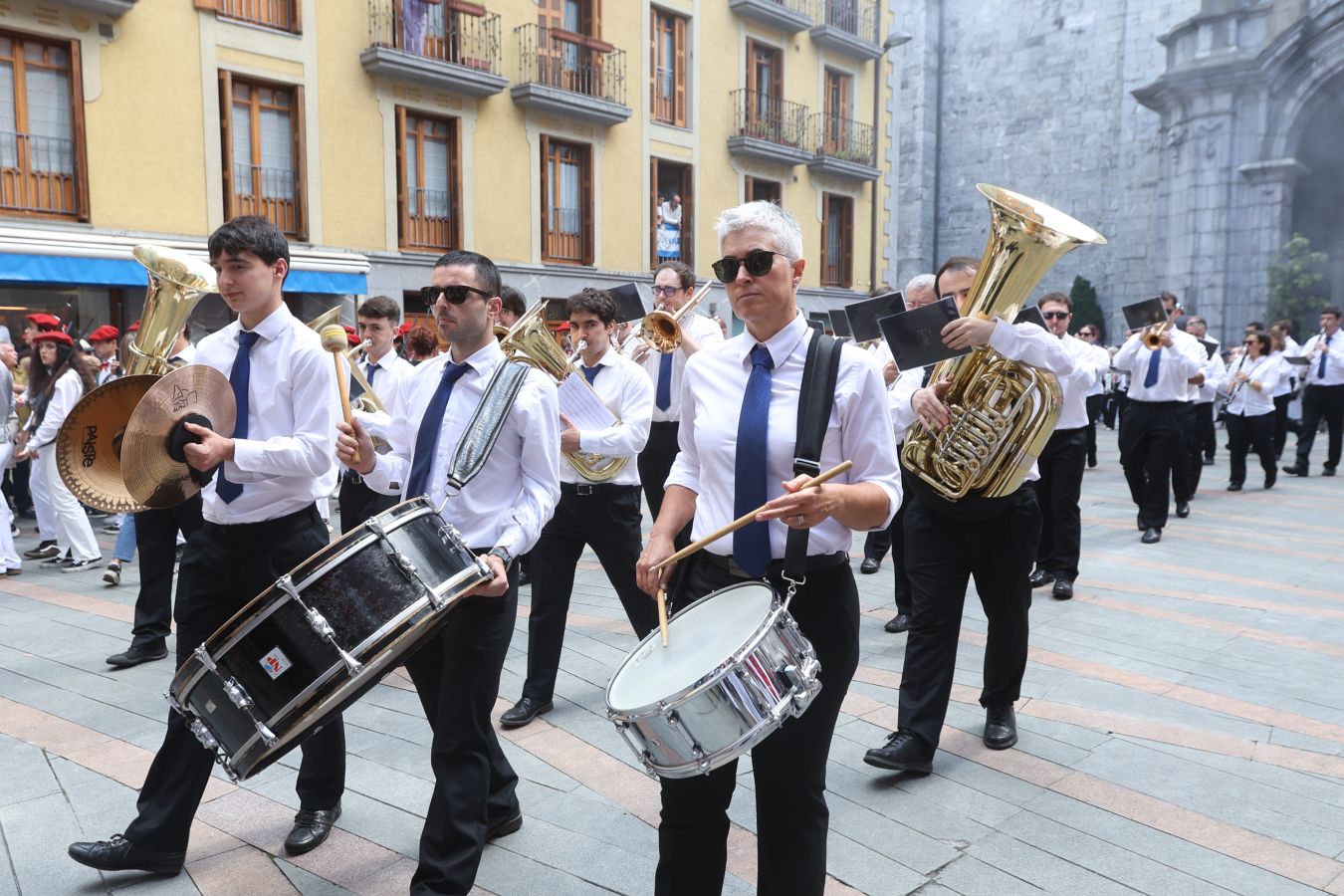 San Juan llega bajo el sol